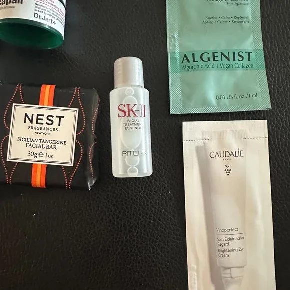 Sephora Sample Bag includes Nest soap and body cream - Picture 6 of 15